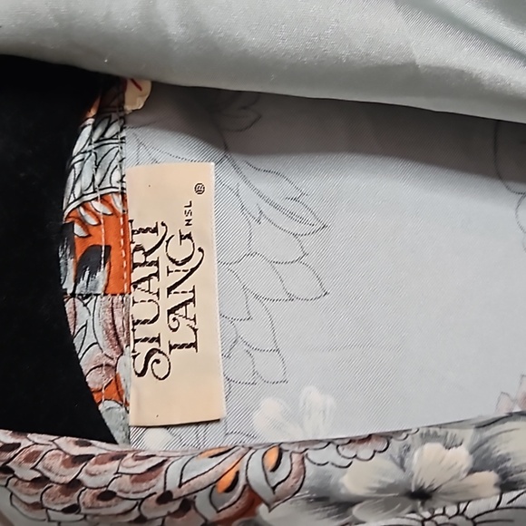 Stuart Lang painted silk look blouse - Picture 3 of 6